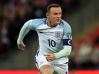 Wayne Rooney apologises "u...